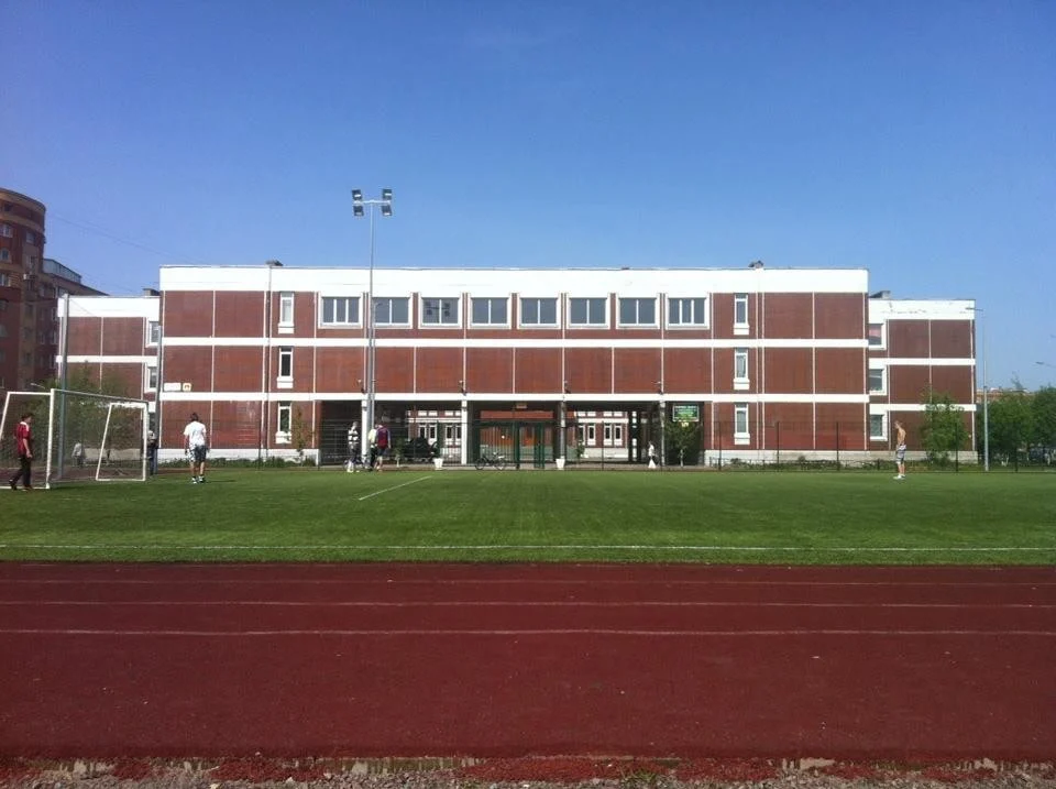 Стадион школы 644 1 - фотография