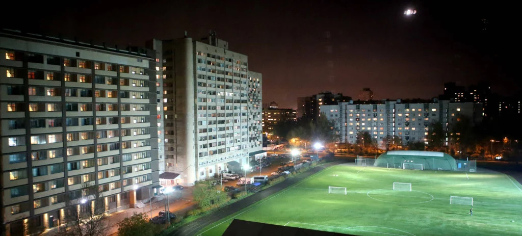 Стадион СШ №2 Василеостровского района 3 - фотография