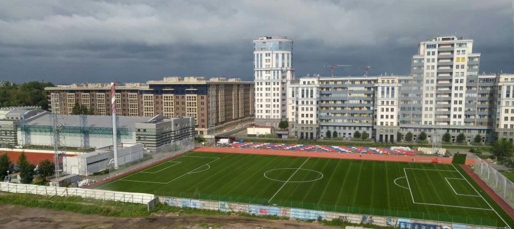 Стадион центра спорта Василеостровского района 6 - фотография